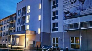 Die Übergabe des Seniorenzentrums „Haus Tauberblick“ in Königshofen verzögert sich.