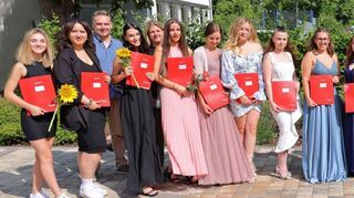 G3MF1: Nadine Alikulov, Kübra Bakirci, Lisa Beiersdorf, Angelina Brug, Lilija Buchhorn, Celina Paulo-Chavarri, Alina Deuser, Lisa Frühlich, Amelie-Marie Herrmann, Eva Heßlinger, Xenja Jakobi, Gizem Kar, Leni-Sofie Korbmann, Emma Nelleßen, Laura Puljic, Nicole Stangel, Nele Streitberger, Joelina Stumpf und Luisa Wolz.