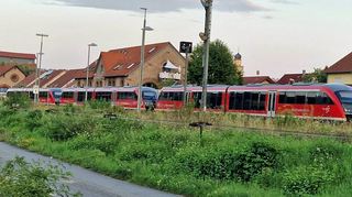 Die warm laufenden Dieselzüge der Westfrankenbahn reißen viele Anrainer im Wohngebiet Stifterstraße in Bad Mergentheim bereits um 3.30 Uhr aus dem Schlaf – sehr zu deren Ärger.