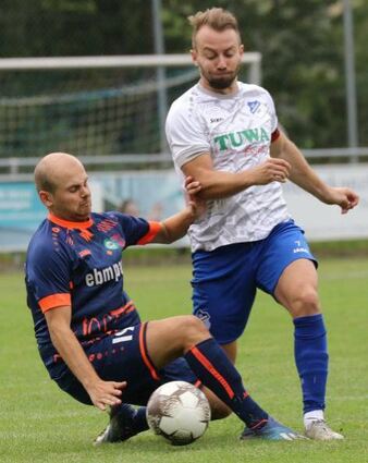 Der SV Wachbach (im Bild Felix Gutsche) siegte 2:1.
