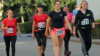 Mit Spaß waren die Aktiven beim Umpfertallauf dabei.