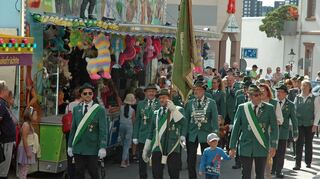 Der 194. Buchener Schützenmarkt startet offiziell am Samstag, 2. September mit dem großen Eröffnungsumzug (Bild). Danach wird im Festzelt das Bierfass angestochen. Die Besucher erwartet an den zehn Festtagen wieder ein buntes Programm.