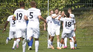 Allen Grund zum Jubeln hat derzeit der FSV Hollenbach, der in der Oberliga Baden-Württemberg jetzt schon seinen vierten Saisonsieg feierte.