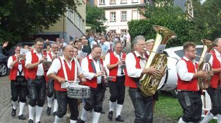 Bunt war das Programm des Kreuzwertheimer „Quätschichfests“.