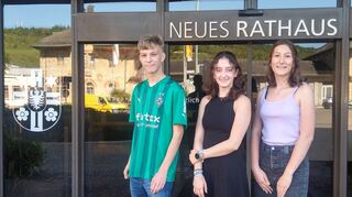 Bis Donnerstagabend können sich noch Jugendliche für die anstehende Jugendgemeinderatswahl bewerben. Das Bild zeigt (von links) Felix Joeres, Clara Widmayer und Mirjam Ulshöfer. Die drei sind Mitglieder des aktuellen Gremiums und erzählten den FN von ihrer Arbeit.