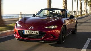 Soul Red Cristal nennt Mazda dieses Rot, das auch den Testwagen geziert hat.