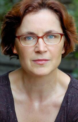 Susanne Stephan liest aus ihrem aktuellen Buch.