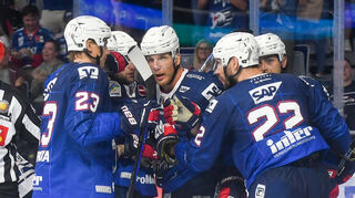 Jubel nach dem 1:1 von David Wolf