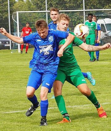 Im Derby gegen Külsheim II gelang Hundheim/Steinbach II (in Blau) der erste Saisonsieg.