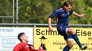 Die Hürde im Spitzenspiel genommen hat Spielertrainer Daniel Horn mit der SG Erftal gegen Mudau II. Das 2:0 bedeutete vorübergehende Tabellenführung.