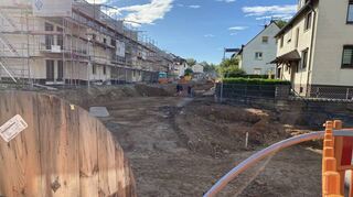 Voll im Gange sind bereits die Arbeiten für das dritte und längste Teilstück der Becksteiner Straße in Lauda, die auf einer Länge von rund einem Kilometer saniert wird. In Kürze wird der Bereich zwischen der Kreuzung nach Oberlauda und der Philip-Adam-Ulrich-Straße auch offiziell wieder für den Verkehr freigegeben.