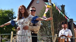 Die „Titanic“ fuhr auch durch Niederstetten – mit „Filmstars“ an Bord.
