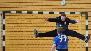 Auch dank der Paraden von Artur Sander gewann die HG Königshofen/Sachsenflur das erste Spiel der neuen Saison mit 30:25 gegen Birkenau II.
