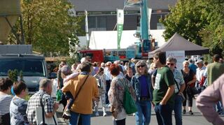 Zahlreiche Besucherinnen und Besucher strömten zum Gewerbegebiet „Am Hinteren berg“ in Gerchsheim.