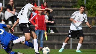Hiergeblieben: Mit großenm Einsatz bremste der VfR Gommersdorf II die Spvgg. Hainstadt II aus. 3:1 gewannen die Jagsttäler das Auswärtsspiel.