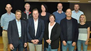 Der neugewählte Vorstand des Fördervereins der Freunde des Matthias-Grünewald-Gymnasiums.