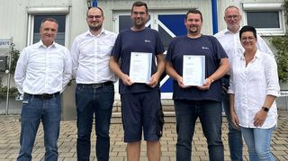 Die Jubilare mit der Geschäftsleitung (von links): Richard Ries, Matheus Pawelczyk, Jochen Müller (25 Jahre), Alexander Zastrow (30 Jahre), Michael Englert und Stefanie Englert.