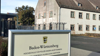 Ein Antrag der CDU-Fraktion führte dazu, dass sich Gemeinderäte und Verwaltung in Sachen Polizeihochschule erneut mit der Zukunft des Vier-Finger-Gebäudes auf dem Wertheimer Reinhardshof auseinandersetzen mussten.