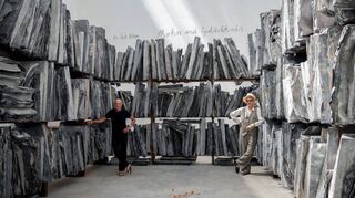 Anselm Kiefer (l.) und Wim Wenders in einer Szene des Dokumentarfilms „Anselm – das Rauschen der Zeit“.