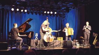 Chris Gall (v.l.), D.D. Lowka, Andreas Hinterseher und Mulo Francel bei ihrem Konzert in der Alten Feuerwache Mannheim