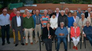 Zahlreiche Ehrungen standen im Mittelpunkt der Mitgliederversammlung des Tennisvereins RW Lauda.
