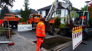 25 Wasserrohrbrüche mussten die Mitarbeiter des Städtischen Bauhofs 2022 im gesamten Stadtgebiet reparieren. Die nicht verkaufte Wassermenge stieg von 33 000 Kubikmeter im Jahr 2021 auf 58 500 Kubikmeter im Jahr 2022.