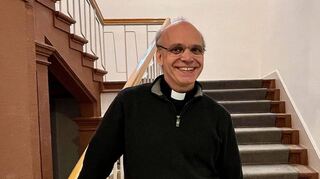 Dekan Thomas Holler erlebt den Umbruch der Kirche gerade auch ganz persönlich: Das Pfarrhaus in der Schmiederstraße wird derzeit renoviert.