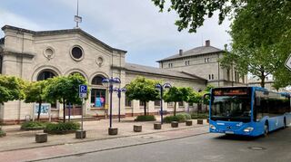 Im ersten Quartal wird die Verkehrsgesellschaft Main-Tauber übergangsweise in den ehemaligen Räumen der Sparda-Bank die Mobilitätszentrale einrichten, bevor sie später komplett in den „Nordturm“ des Bahnhofs zieht.