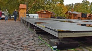 Der „Winterzauber im Schlosshof“ lockt vom 10. November bis 7. Januar wieder ins Zentrum Bad Mergentheims. Der Aufbau hat bereits begonnen.