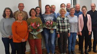 Der Kirchenchor Lauda hat eine neue Vorsitzende: Gerlinde Segeritz über nimmt dieses Amt von Mechthild Prause, deren Engagement gewürdigt wurde.