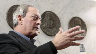 Der US-Bestsellerautor Paul Auster 2017 bei einem Interview.