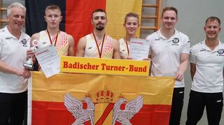Der Gewinn des Bundespokals mit dem badischen Team war für die Turner und Trainer des FC Viktoria Hettingen ein großer Erfolg.