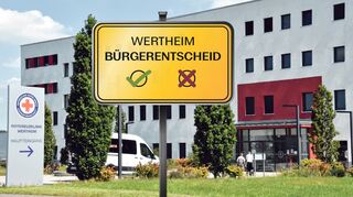 Nach dem Vorschlag des Oberbürgermeisters, einen Bürgerentscheid über die Zukunft der Rotkreuzklinik durchzuführen, gibt es viele Fragen.