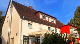 Zu den 2022 abgeschlossenen Maßnahmen der Kreisbau Main-Tauber eG zählt zum Beispiel der Erwerb eines Gebäudes in der Frankenstraße im Bad Mergentheimer Weberdorf.