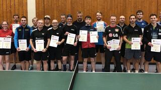 Die erfolgreichen Teilnehmer der Herren A- und C-Klasse bei den Meisterschaften des Tischtennisbezirks Buchen.