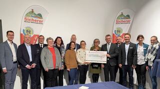 Der Verein „Sicherer Neckar-Odenwald-Kreis“ spendete 6000 Euro an den Förderverein des Frauen- und Kinderschutzhauses.