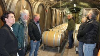 Interessante Einblicke und Informationen sowie Austausch gab es beim achten Wirtschaftsforum Kreuzwertheim unter anderem im Weinkeller des Weingut alte Grafschaft.