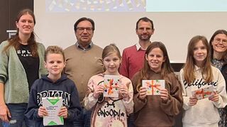 Vorlesen begeistert – nicht nur die Jury aus Vertretern der Stadt Adelsheim und der Schule sowie die vier Besten des EBG.