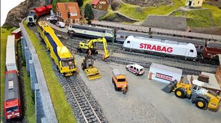 Eine Modelleisenbahnausstellung im Alten Rathaus bereichert den Weihnachtsmarkt, der vom 8. bis 10. Dezember und vom 15. bis 17. Dezember in Külsheim stattfindet.