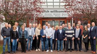 Die Tauberbischofsheimer Firma Weinig ehrte Mitarbeitende für 40-jährige Betriebszugehörigkeit (Bild links) und für 25-jährige Betriebszugehörigkeit.