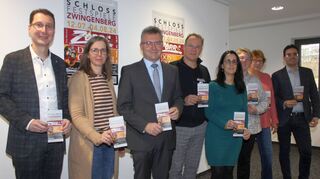 Die Verantwortlichen der Schlossfestspiele Zwingenberg freuen sich auf die kommende Spielzeit.