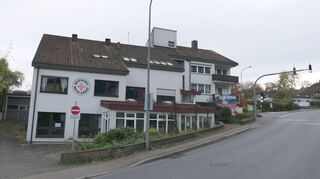 In der ehemaligen DRK-Rettungswache in Wertheim sollen ab kommenden Jahr 21 geflüchtete Menschen wohnen. In einer Informationsveranstaltung für die Nachbarn im weiteren Umkreis des Gebäudes gab es viele Fragen.
