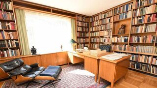Ein Blick in das Arbeitszimmer.