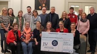 Die Joachim und Susanne Schulz-Stiftung übergab 45 000 Euro an diverse Vereine und Institutionen.