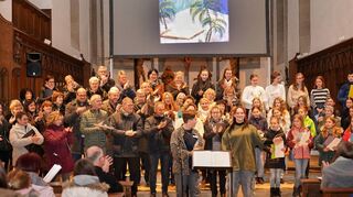 Das Adventskonzert der Realschule St. Bernhard lockte eine große Zuhörerschaft ins Münster St. Johannes.