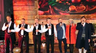 Bei einem Weihnachtskonzert in der Basilika traten Liane, Graziano, die Ladiner und das Kastelruther Männerquartett auf.