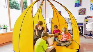 Zeltelemente wie diese kommen künftig auch in der Creglinger Grundschule zum Einsatz.