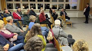 Bei einer Versammlung in Mörtelstein ging es um den Erhalt der Kirche und den künftigen Kopperationsraum..