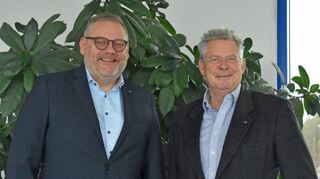 Rainer Kurtz (rechts), ab Januar Beiratsvorsitzender, und Kurtz-Ersa-Übergangschef Thomas Mühleck.