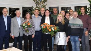 Ehrungen bei der Firma Woerner: Das Bild zeigt (von links) Hauptgesellschafter Matthias Kärcher, OB-Stellvertreter Bernd Hartmannsgruber, Cornelia Nenner, Michael Schüssler, Stefan Tiederle, Linda Michel, Jürgen Geis, Andrea Ohlenburg, Jakob Jerke, Ralf Segner, Günther Löber, Achim Hörner und Geschäftsführer Alexander Kärcher.